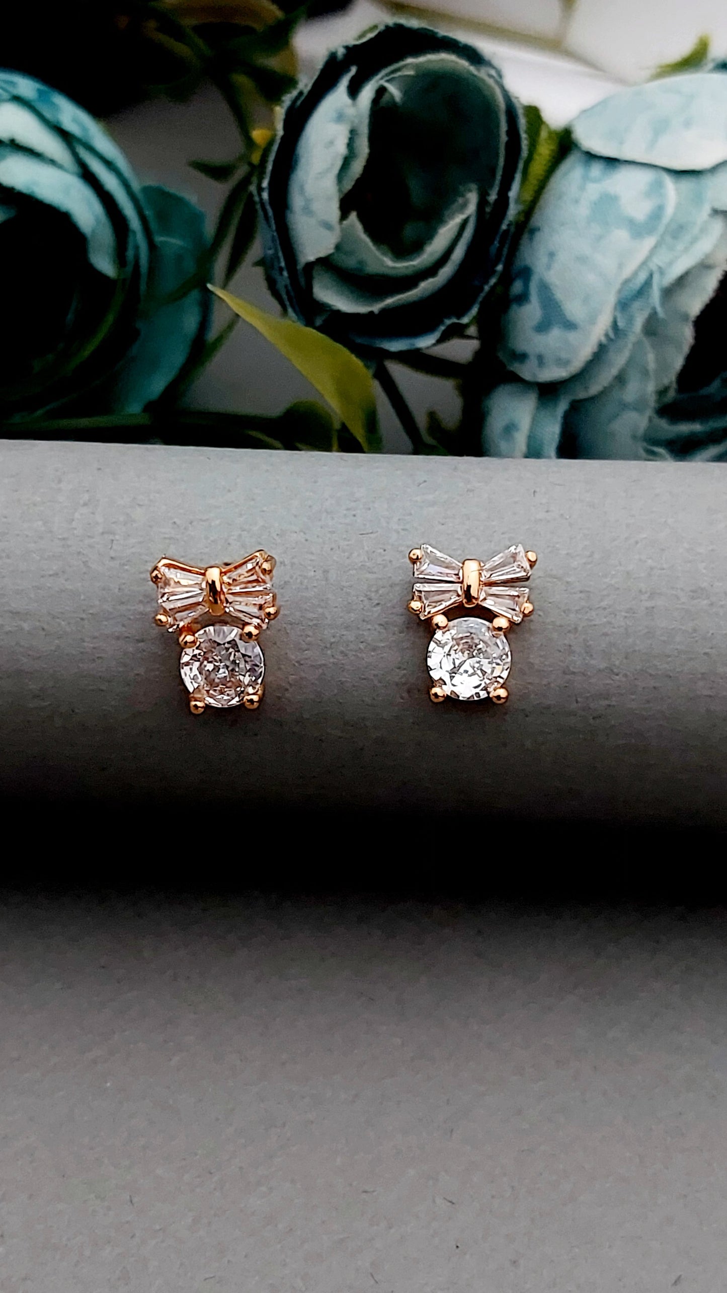 Rosegold earrings,studs,earrings for women,tops for women,latest earring,partywear stud earring