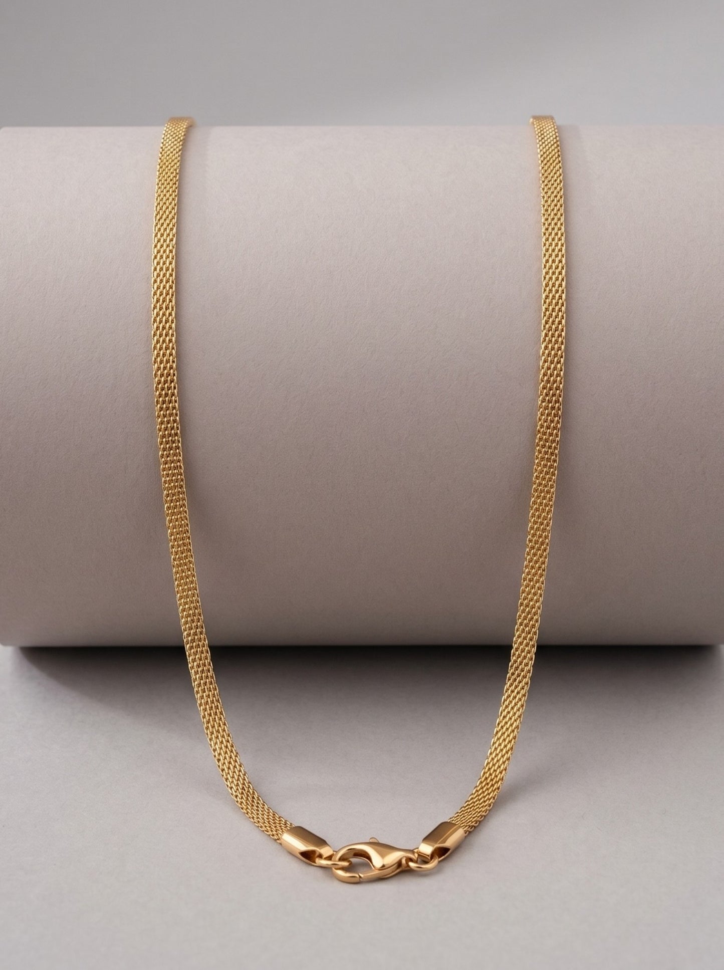 Stylish Chain with Secure Lobster Clasp Closure for Women and Girls