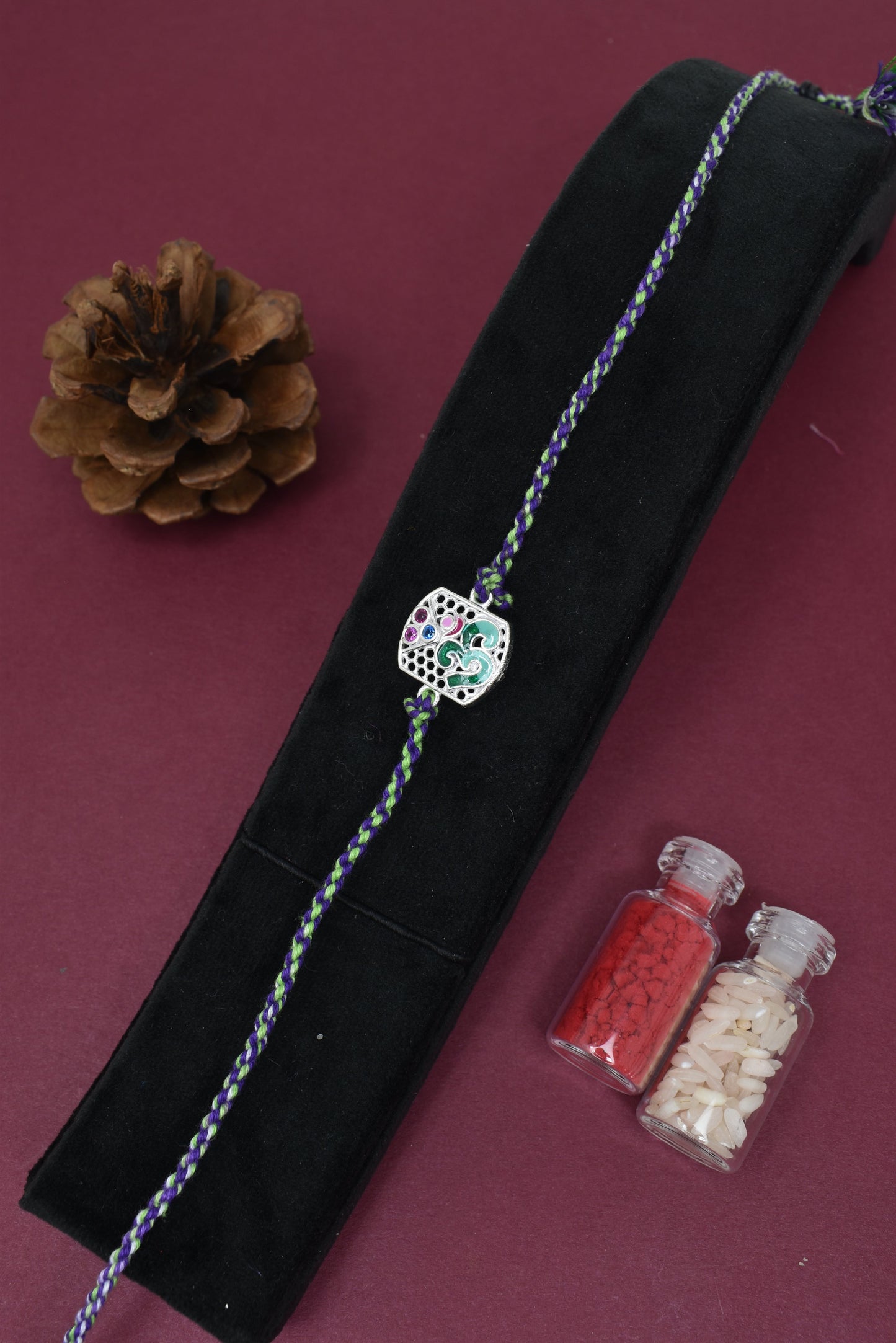 Mindful Bond – OM Serenity Edition