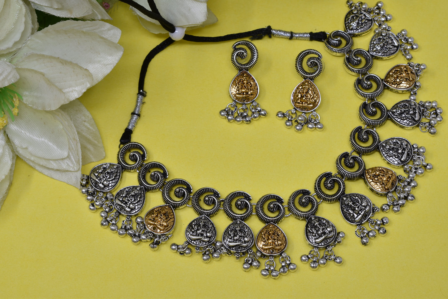 Antique design Minakari work Gold plated choker set neckpiece