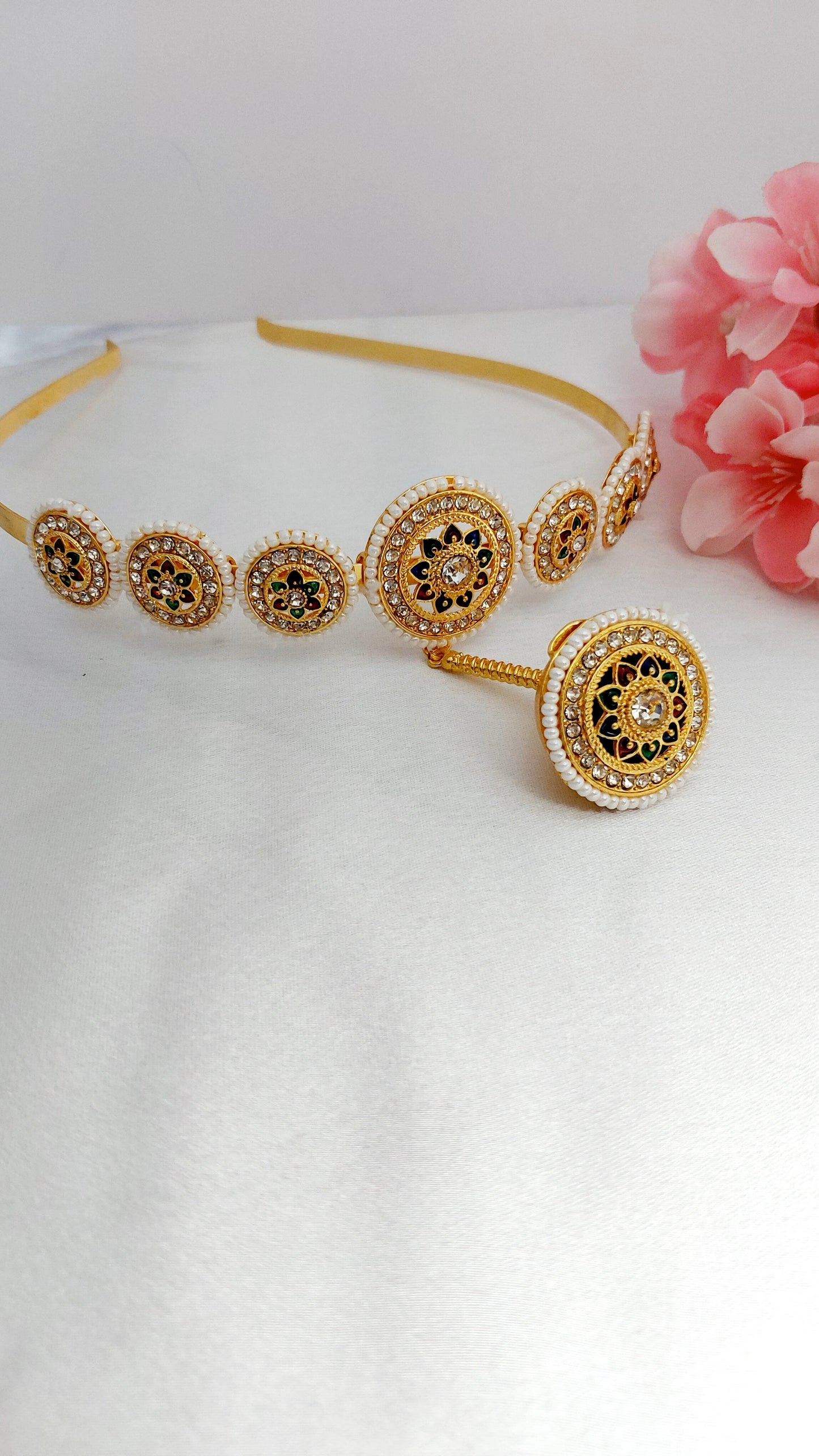 bor,borla Sispatti with borla,mathapatti, bor with mathapatti,hairbadd sispatti,rajasthani jewellery,rajputi jewellery,sispatti hairband