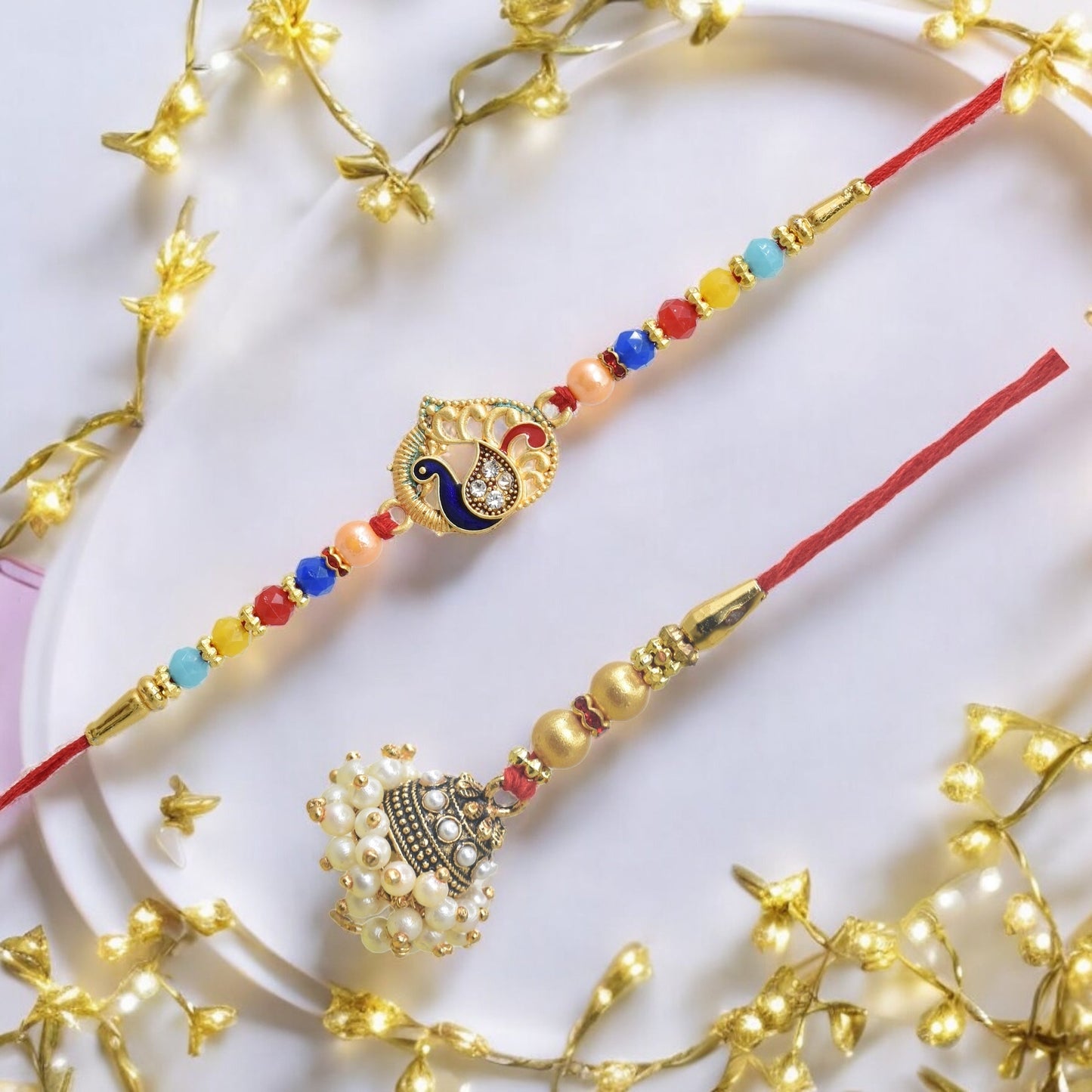 पारंपरिक मोर डिजाइन भैया भाभी राखी सेट, रक्षाबंधन पर भाई के लिए 2 राखी का उत्तम सेट