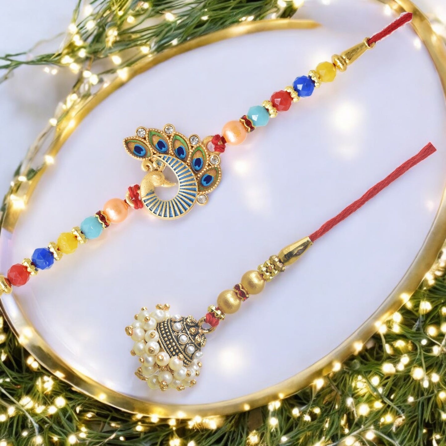 पारंपरिक मोर डिजाइन भैया भाभी राखी सेट, रक्षाबंधन पर भाई के लिए 2 राखी का उत्तम सेट