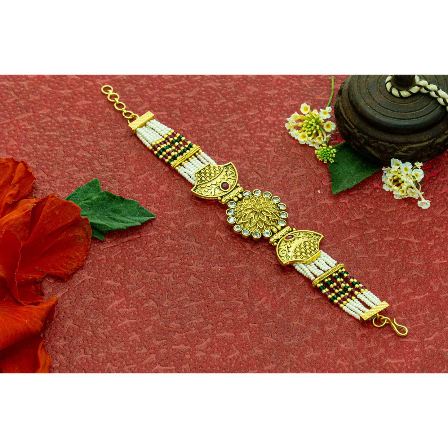 Antique High-Goldplated Bracelate