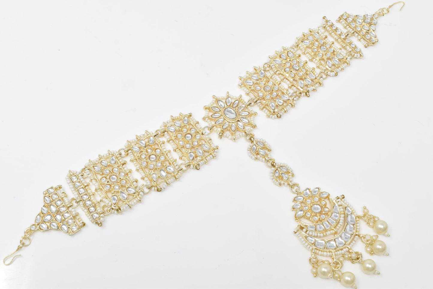 Rajputi Borla Mangtikka studded with Pearl Stone for women