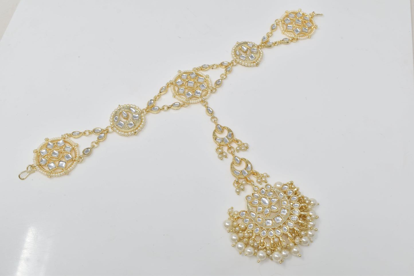 Rajputi Borla Mangtikka studded with Pearl Stone for women