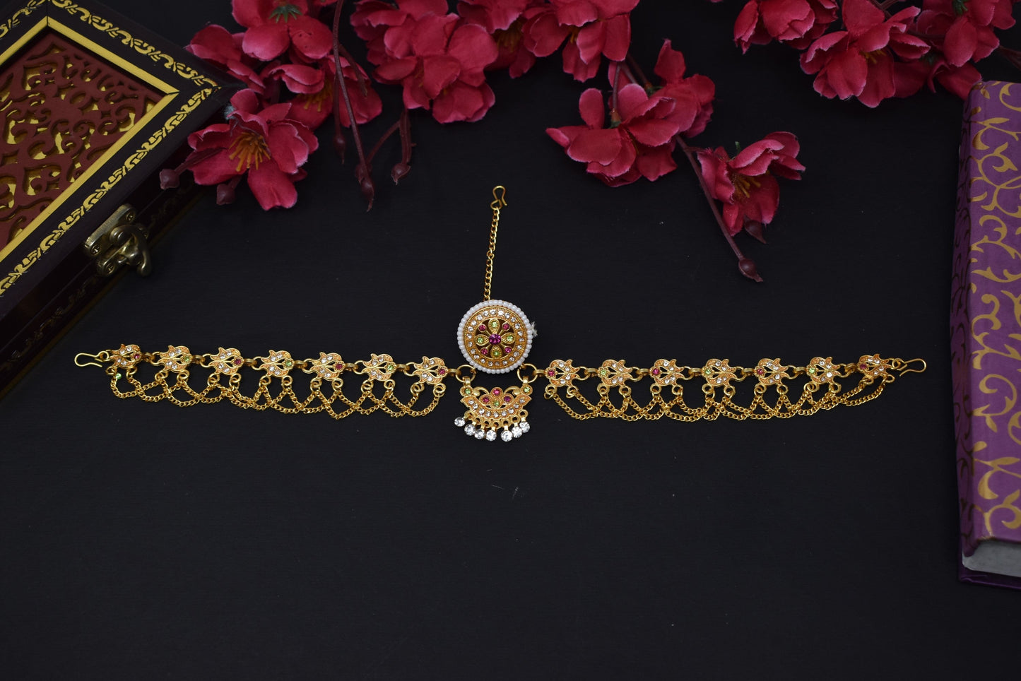 Marwadi Rakhdi set on head