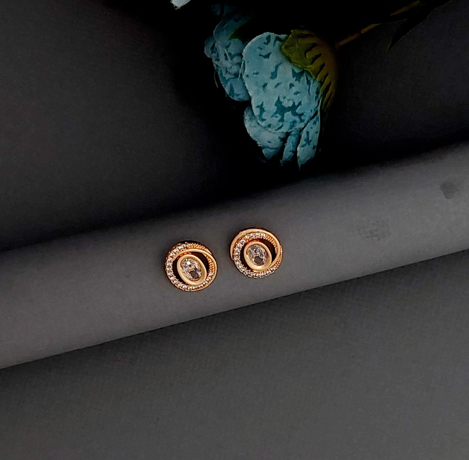 Rosegold earrings,studs,earrings for women,tops for women,latest earring,partywear stud earring