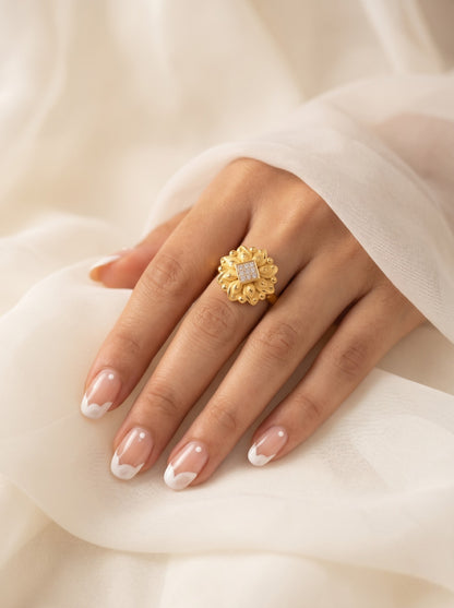 Elegant Gold-Toned Lightweight Designer Stylish Ring for Women and Girls