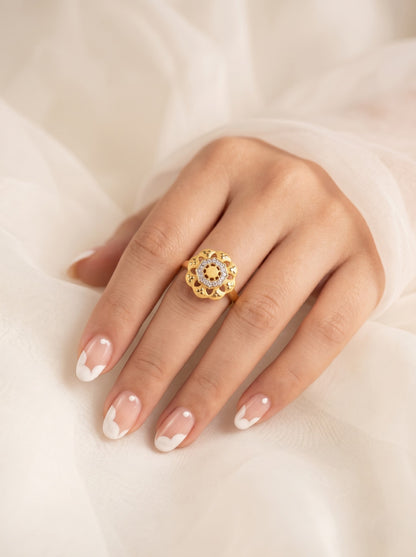 Elegant Gold-Toned Lightweight Designer Stylish Ring for Women and Girls