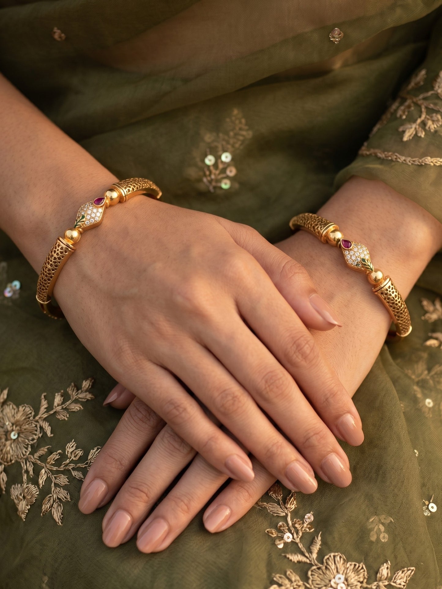 Bangles,bangle