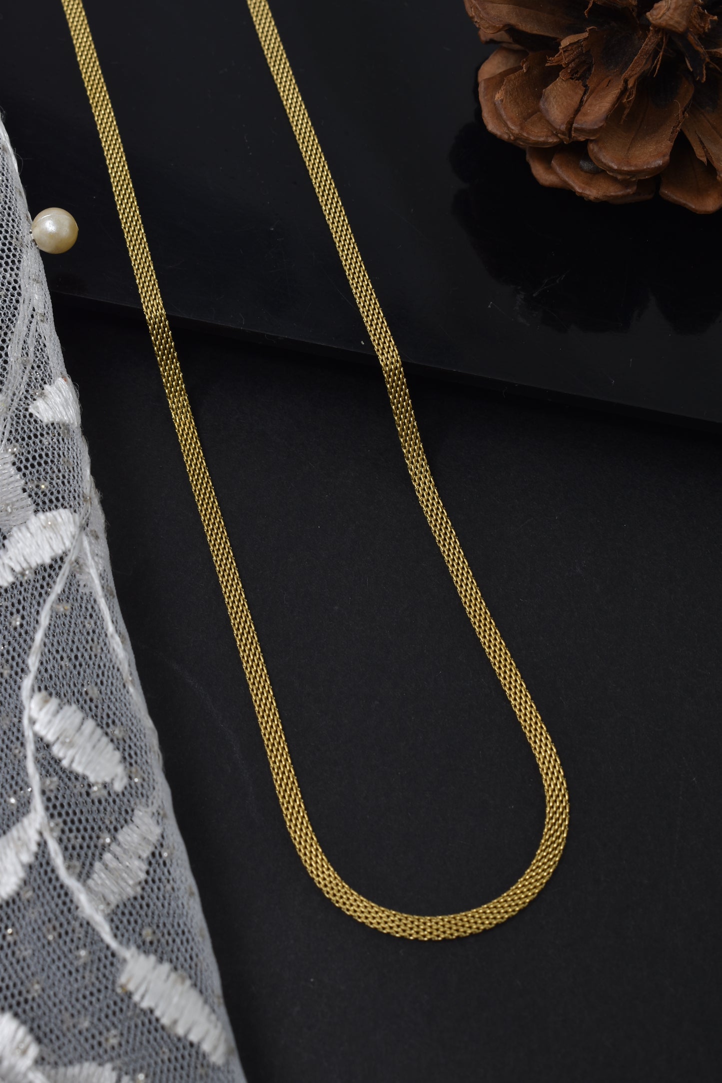 Stylish Chain with Secure Lobster Clasp Closure for Women and Girls