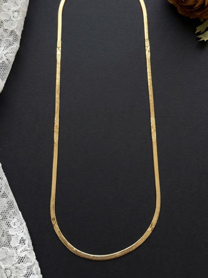 Stylish Chain with Secure Lobster Clasp Closure for Women and Girls