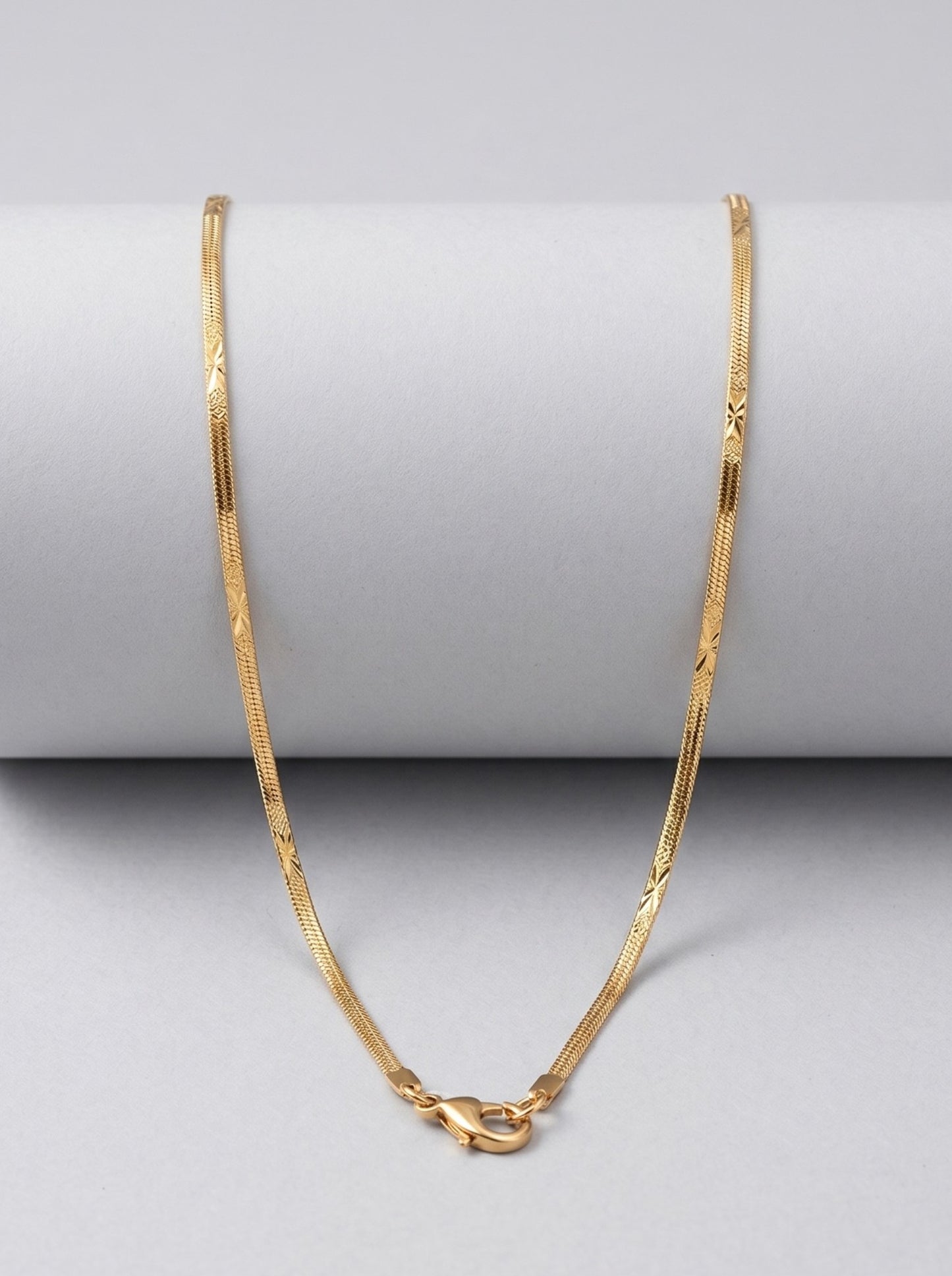 Stylish Chain with Secure Lobster Clasp Closure for Women and Girls