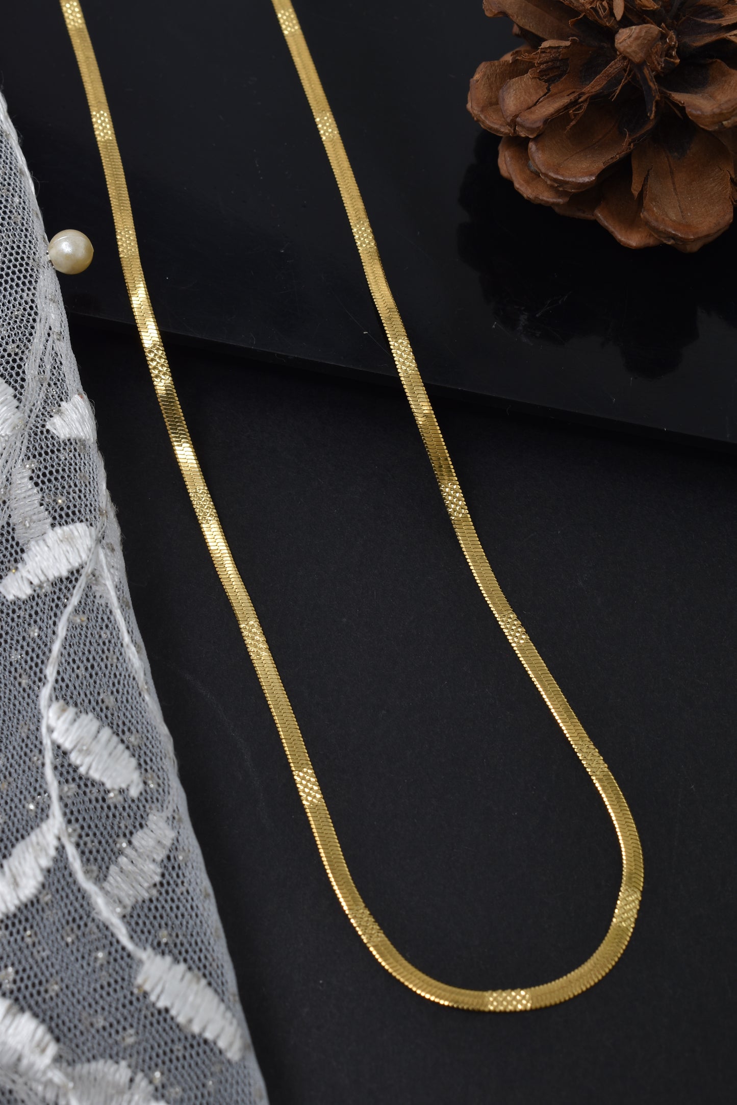 Stylish Chain with Secure Lobster Clasp Closure for Women and Girls