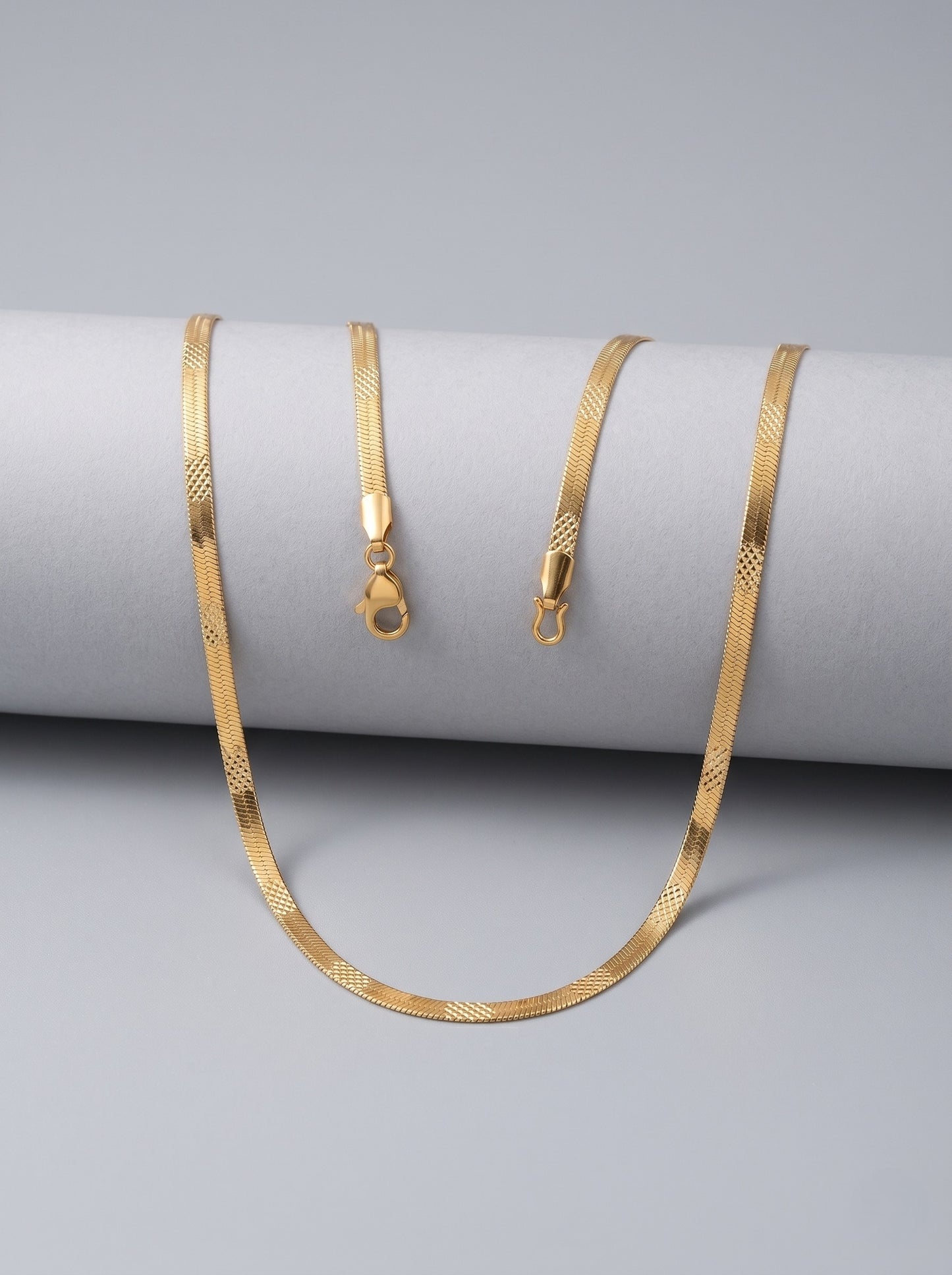 Stylish Chain with Secure Lobster Clasp Closure for Women and Girls