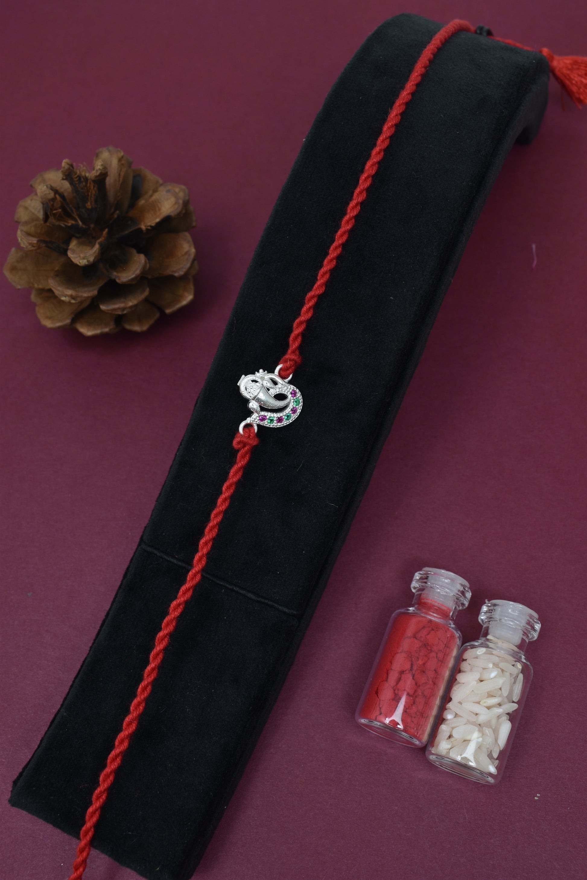  Cosmic Sync – Ganesh OM Thread                 