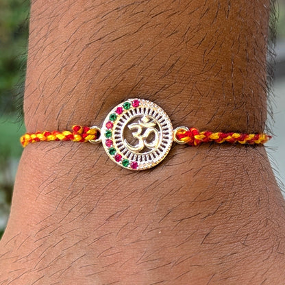आंतरिक सद्भाव - ओम मिस्टिक थ्रेड 925 सिल्वर राखी