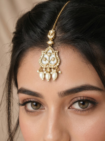 Kundan and Beaded Choker, Earring and Maang Tikka Jewellery Set for Women