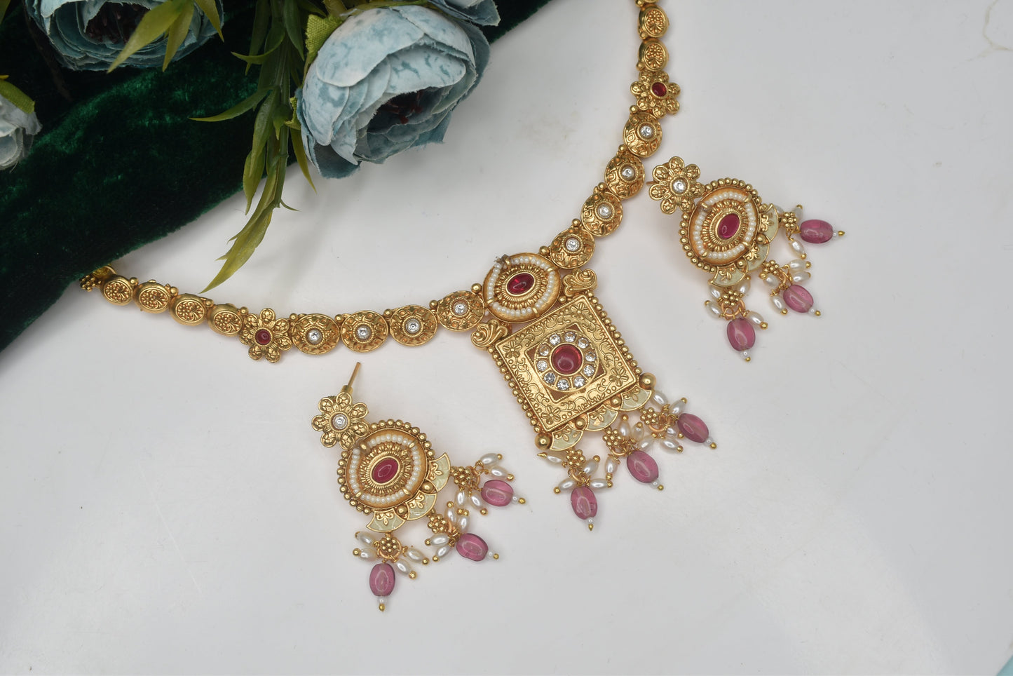 Meira Jewellery Premium Gold plated Royal Queen Look Antique DesignerKundan with Meenakari Luxurious Beautiful wedding wear Necklace set for women n Girls