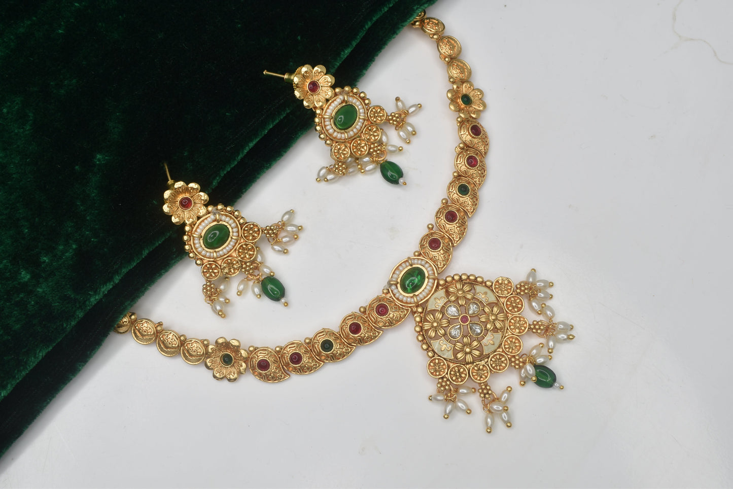 Meira Jewellery Premium Gold plated Royal Queen Look Antique DesignerKundan with Meenakari Luxurious Beautiful wedding wear Necklace set for women n Girls