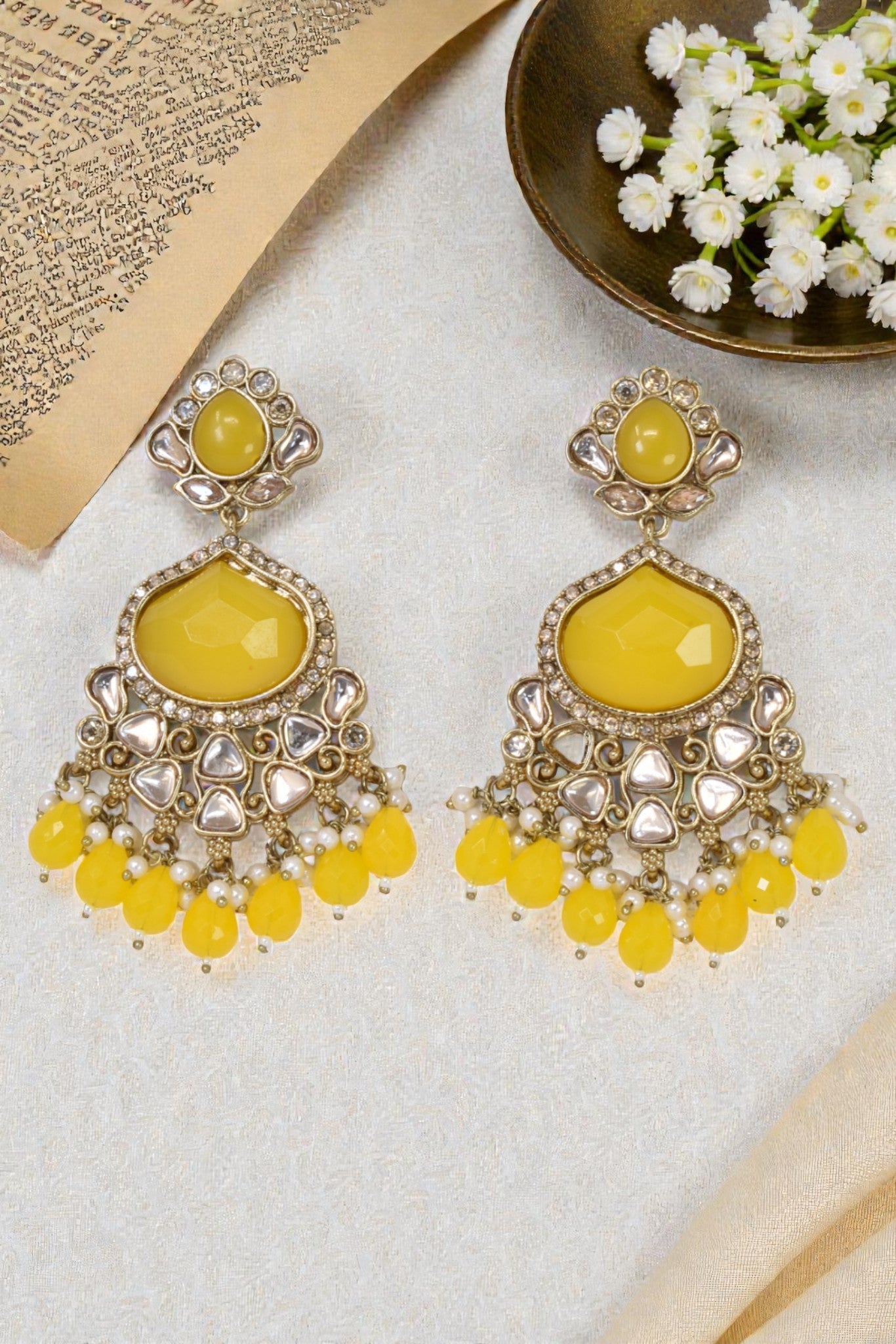 kundan jhumka,meenakari earrings,kahmiri earring,chandbali,chandelier earrings, dome jhumkas,pearl cluster jhumka, long earrings,heavy earrings,big earrings,designer earrings,latest design,new design