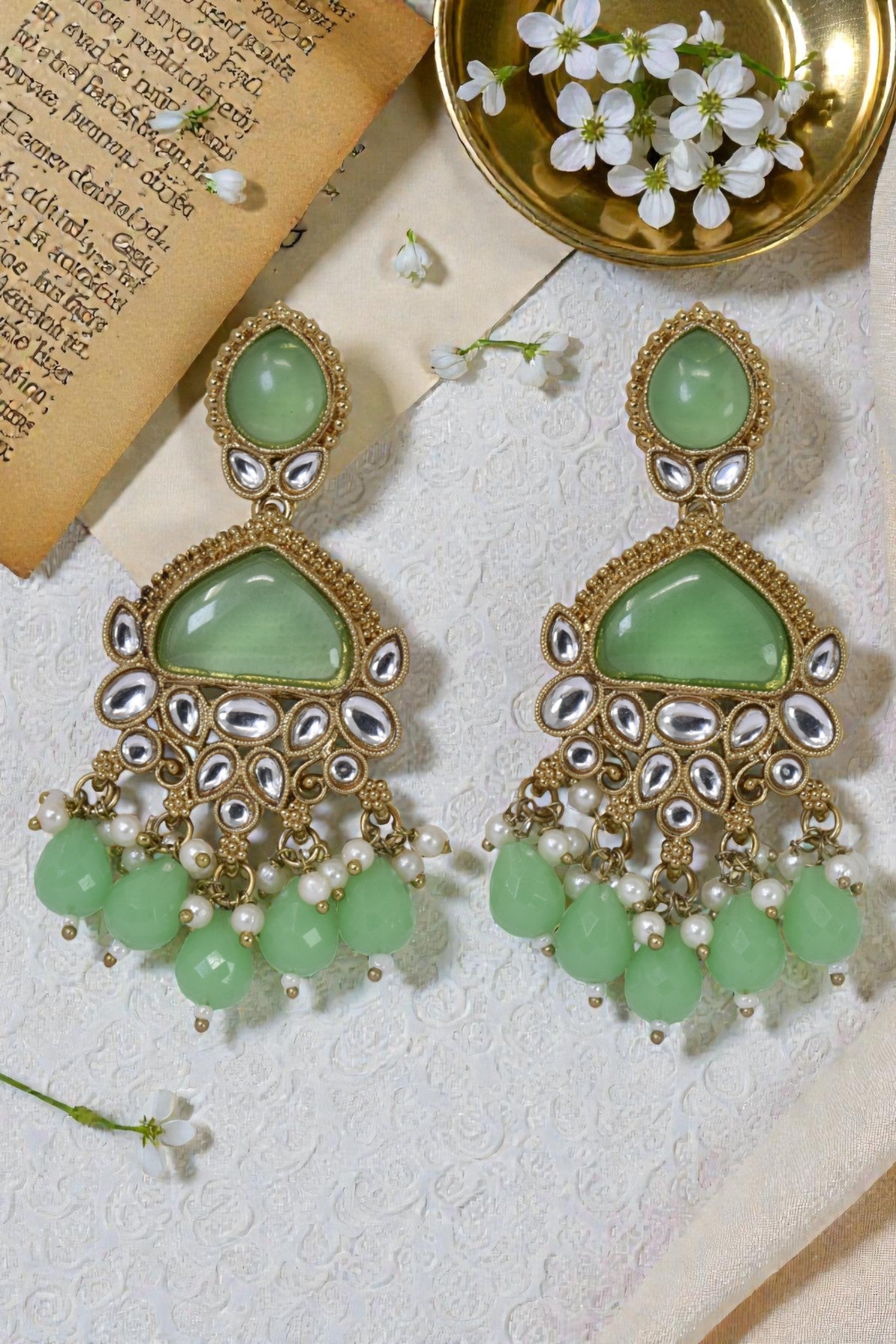 kundan jhumka,meenakari earrings,kahmiri earring,chandbali,chandelier earrings, dome jhumkas,pearl cluster jhumka, long earrings,heavy earrings,big earrings,designer earrings,latest design,new design