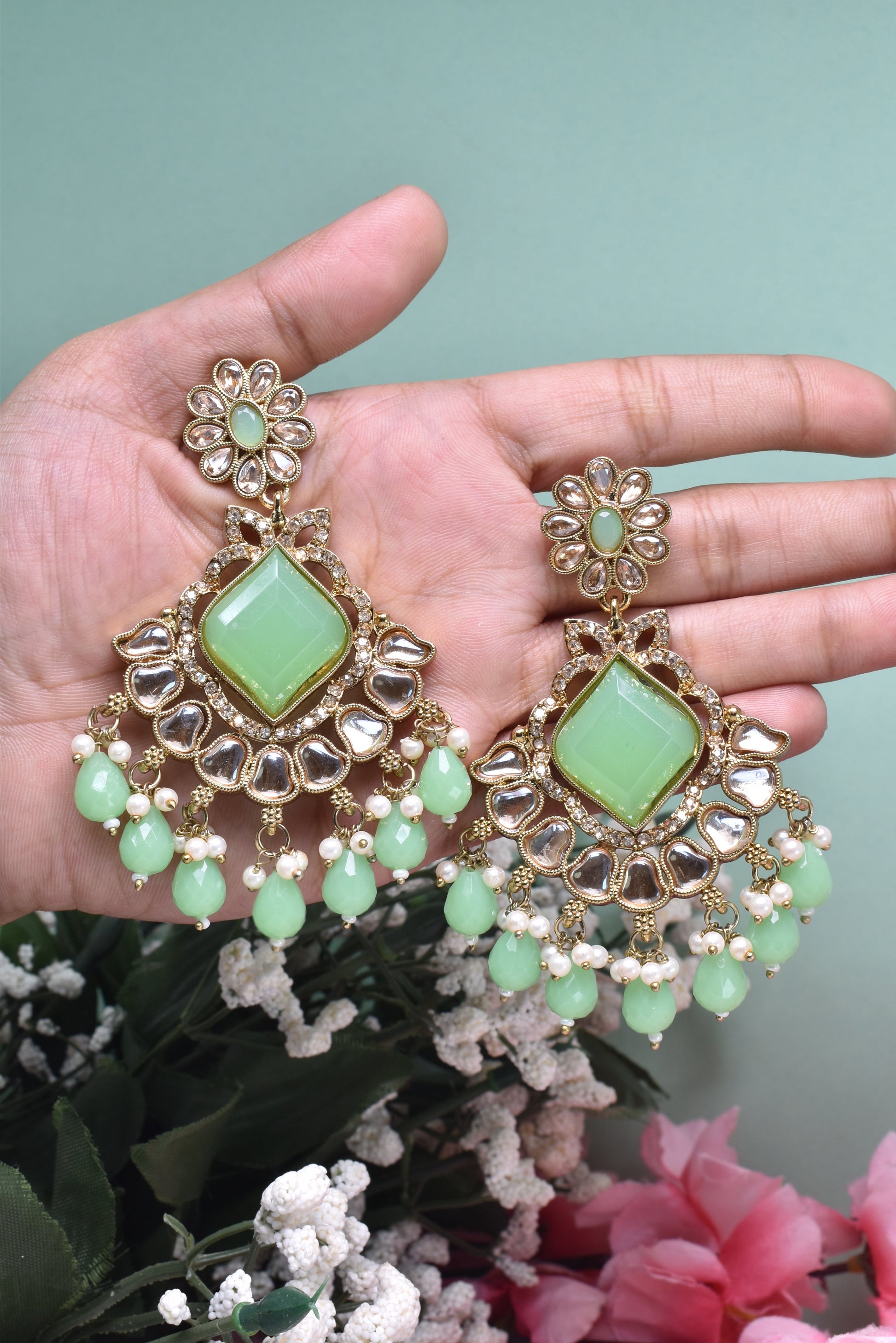 kundan jhumka,meenakari earrings,kahmiri earring,chandbali,chandelier earrings, dome jhumkas,pearl cluster jhumka, long earrings,heavy earrings,big earrings,designer earrings,latest design,new design