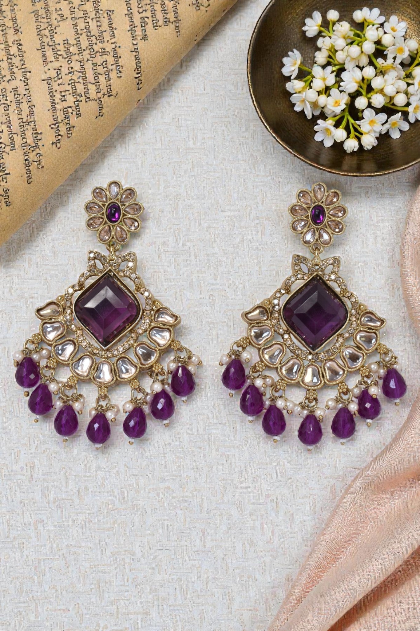 kundan jhumka,meenakari earrings,kahmiri earring,chandbali,chandelier earrings, dome jhumkas,pearl cluster jhumka, long earrings,heavy earrings,big earrings,designer earrings,latest design,new design