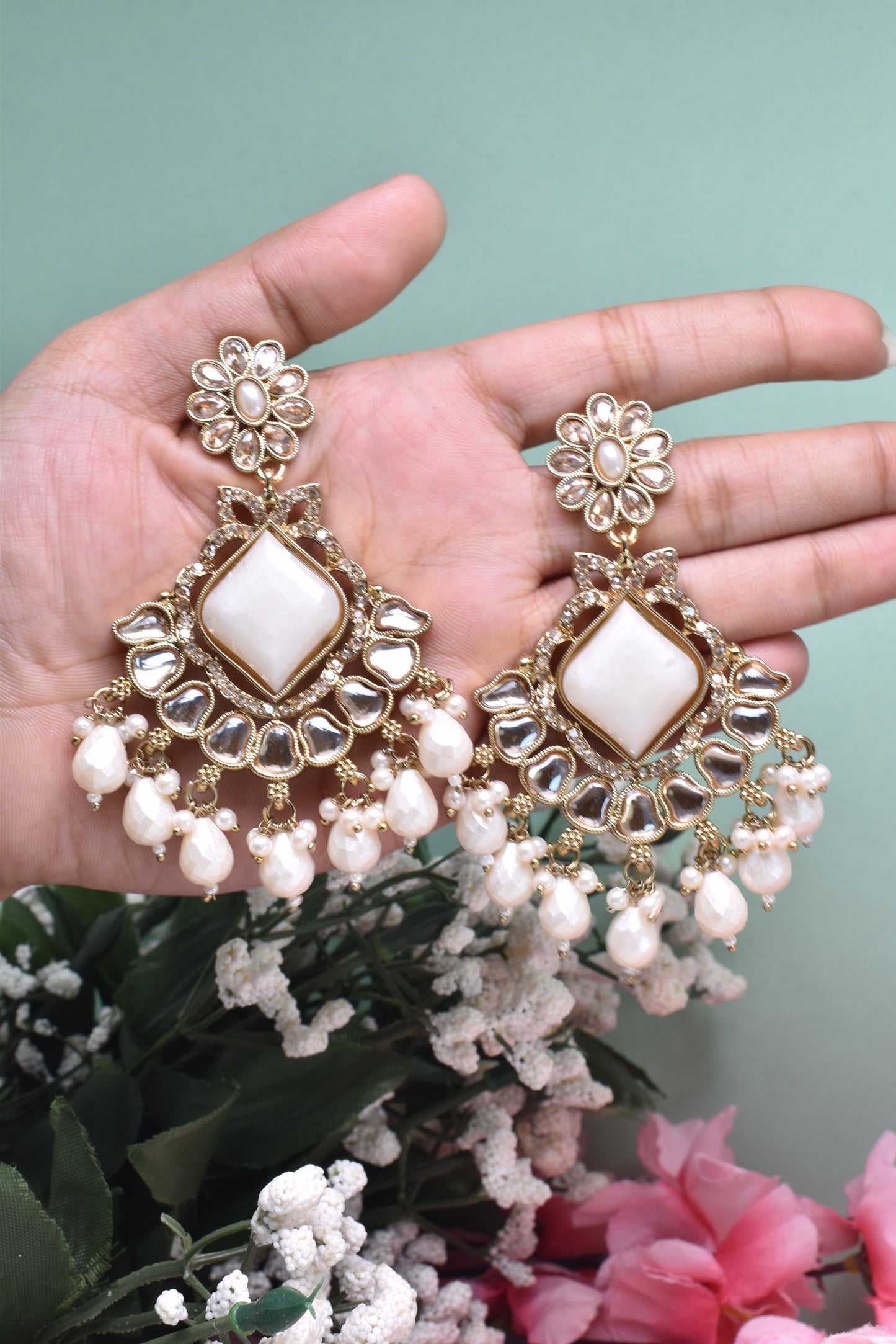 kundan jhumka,meenakari earrings,kahmiri earring,chandbali,chandelier earrings, dome jhumkas,pearl cluster jhumka, long earrings,heavy earrings,big earrings,designer earrings,latest design,new design