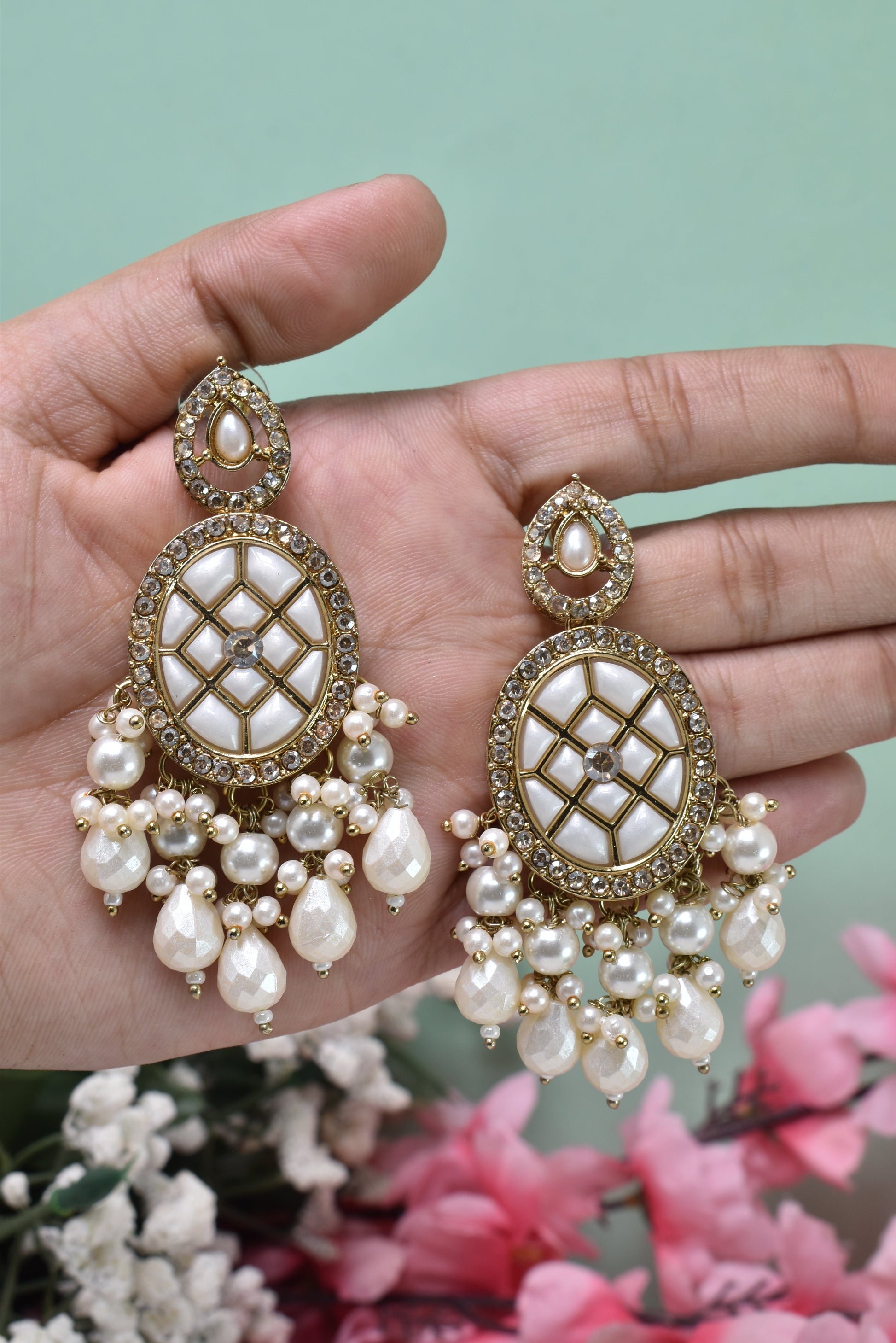 kundan jhumka,meenakari earrings,kahmiri earring,chandbali,chandelier earrings, dome jhumkas,pearl cluster jhumka, long earrings,heavy earrings,big earrings,designer earrings,latest design,new design