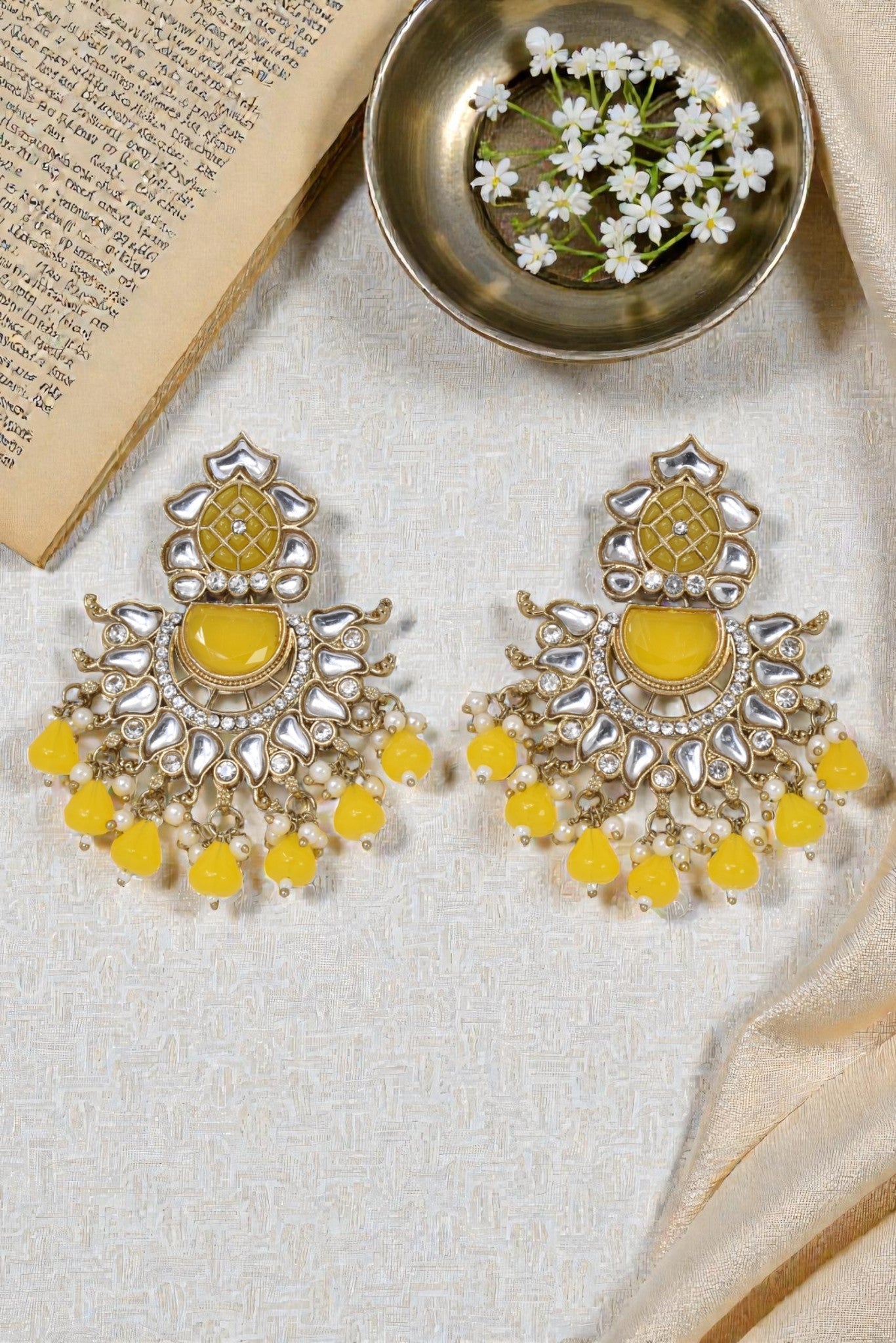 kundan jhumka,meenakari earrings,kahmiri earring,chandbali,chandelier earrings, dome jhumkas,pearl cluster jhumka, long earrings,heavy earrings,big earrings,designer earrings,latest design,new design