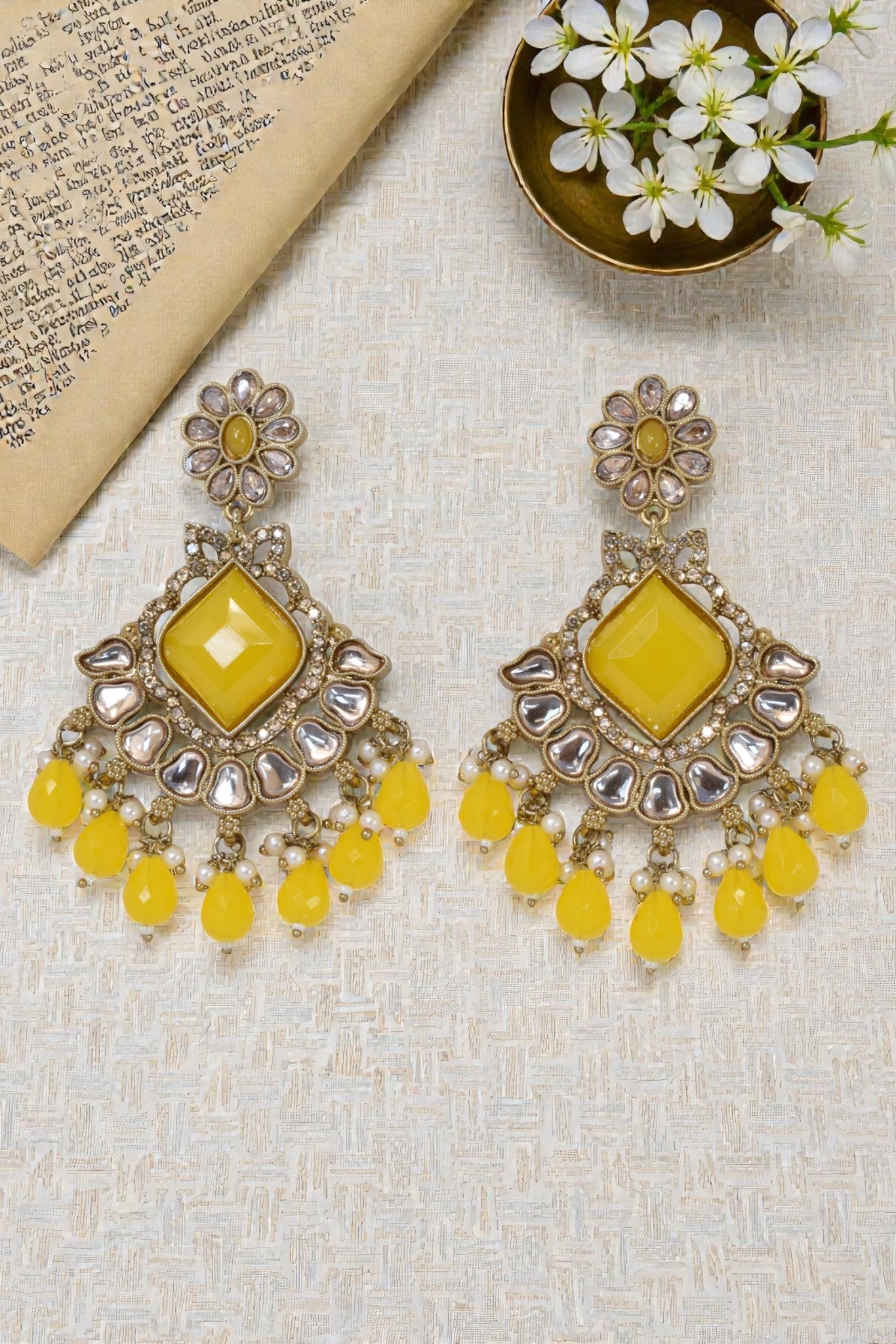 kundan jhumka,meenakari earrings,kahmiri earring,chandbali,chandelier earrings, dome jhumkas,pearl cluster jhumka, long earrings,heavy earrings,big earrings,designer earrings,latest design,new design