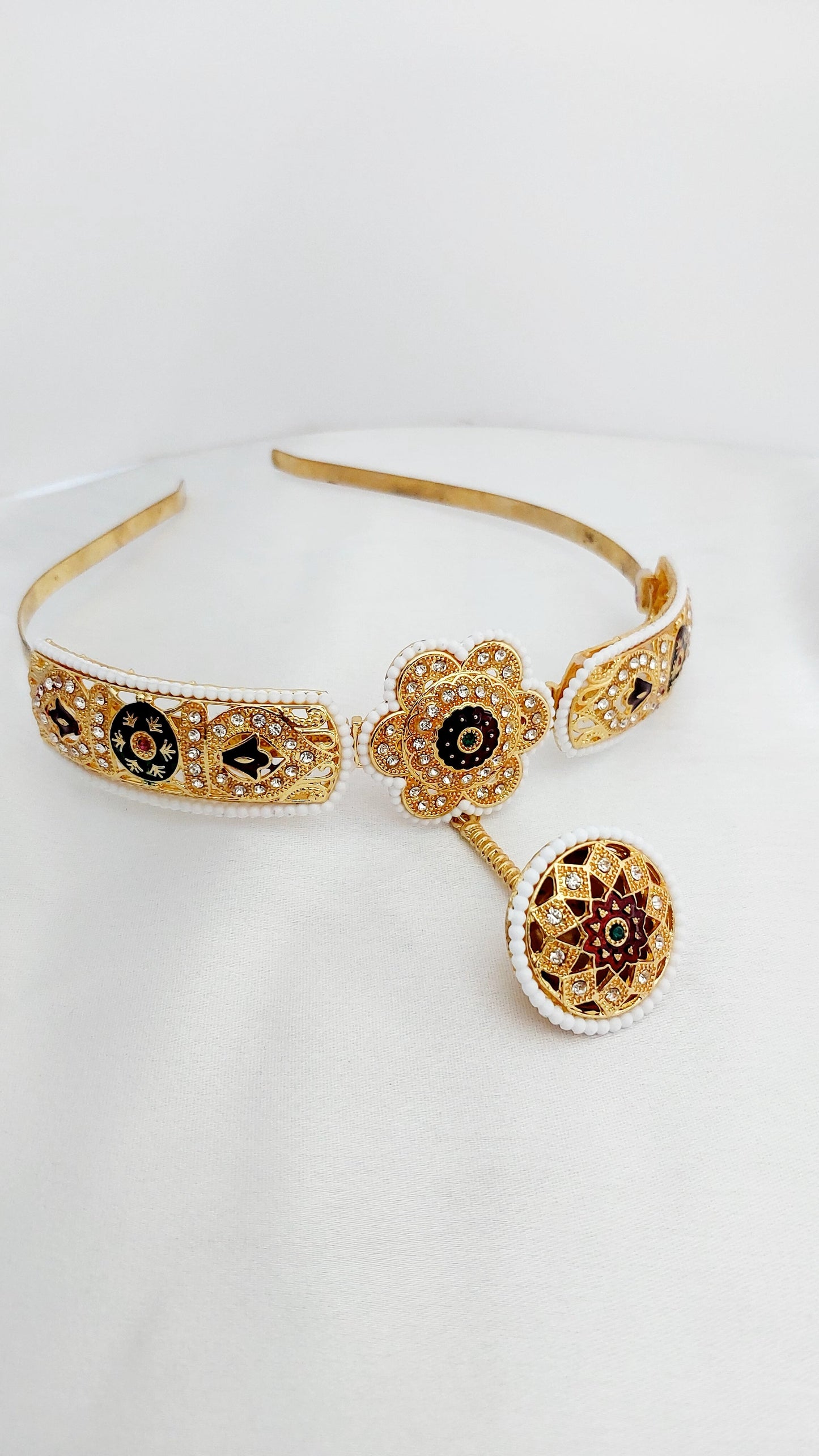 bor,borla Sispatti with borla,mathapatti, bor with mathapatti,hairbadd sispatti,rajasthani jewellery,rajputi jewellery,sispatti hairband
