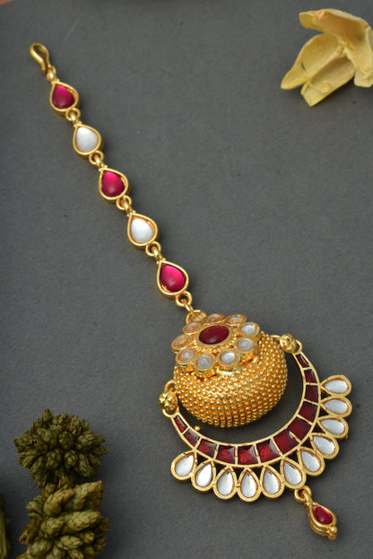 Red Pearl Chain Maang Tika