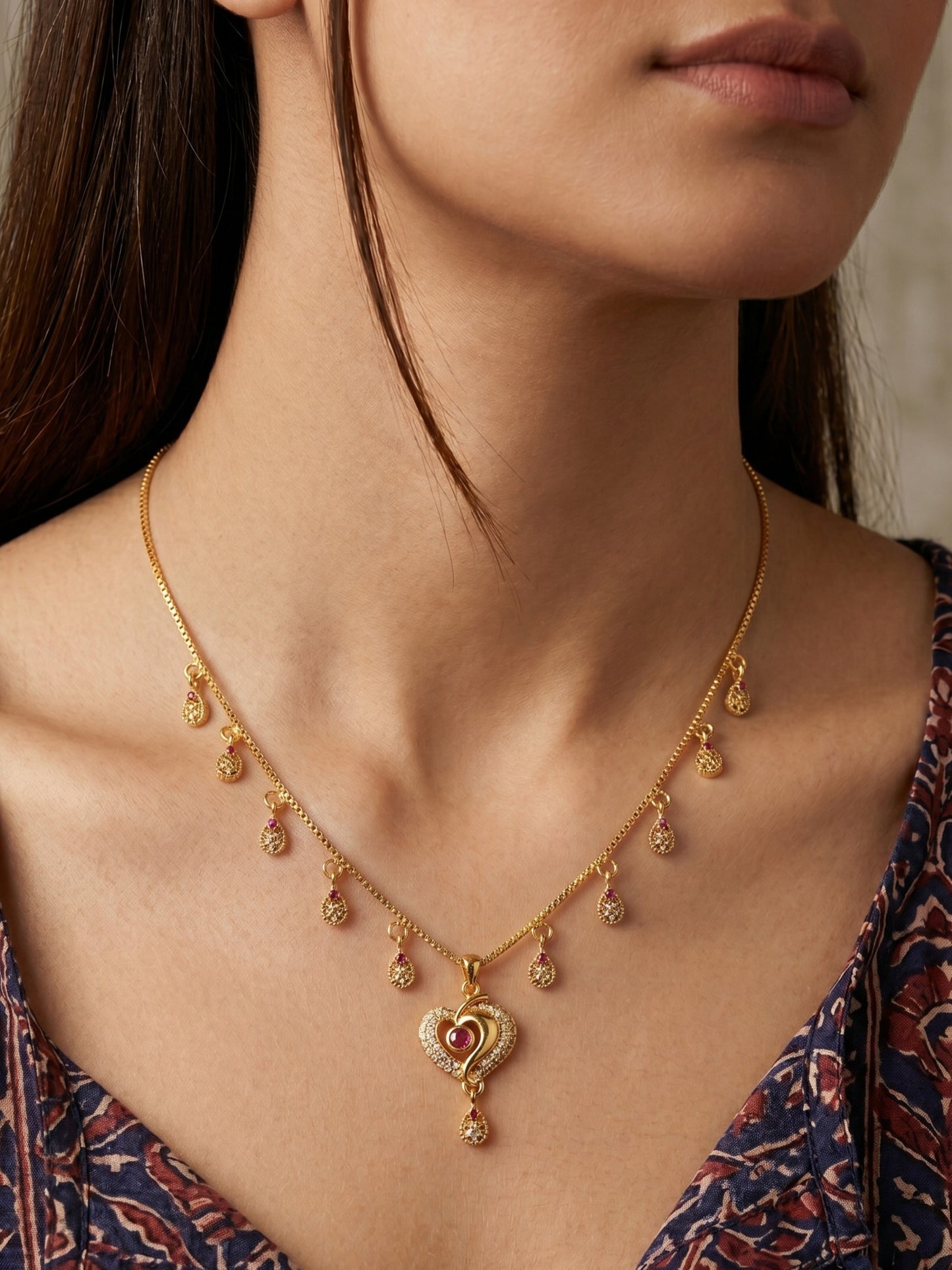 Ethnic Gold-Toned Tanmaniya Necklace for Women