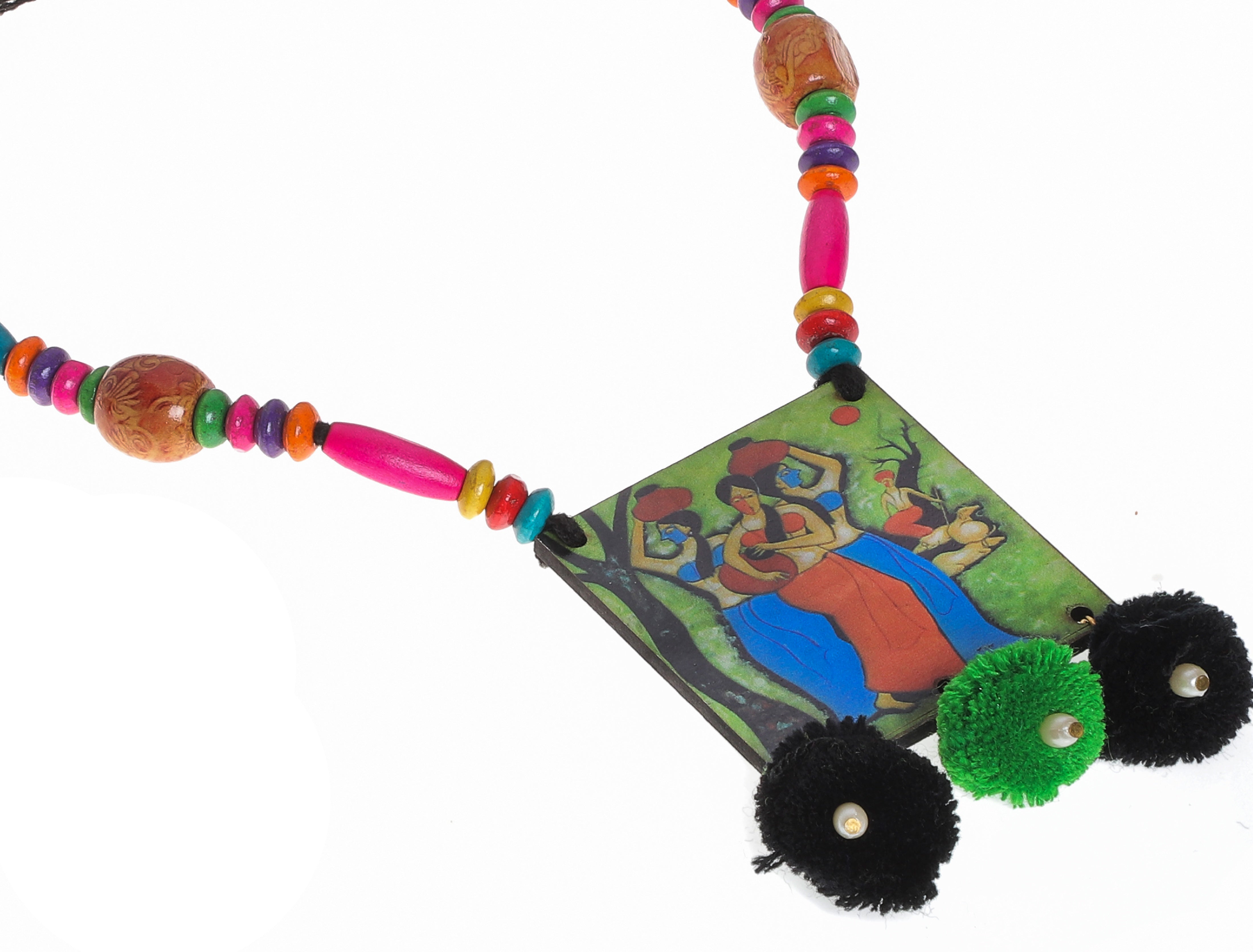 Indian Jewellery from Meira Jewellery:Necklace,Meira jewellery wooden pandel and beads set with earring