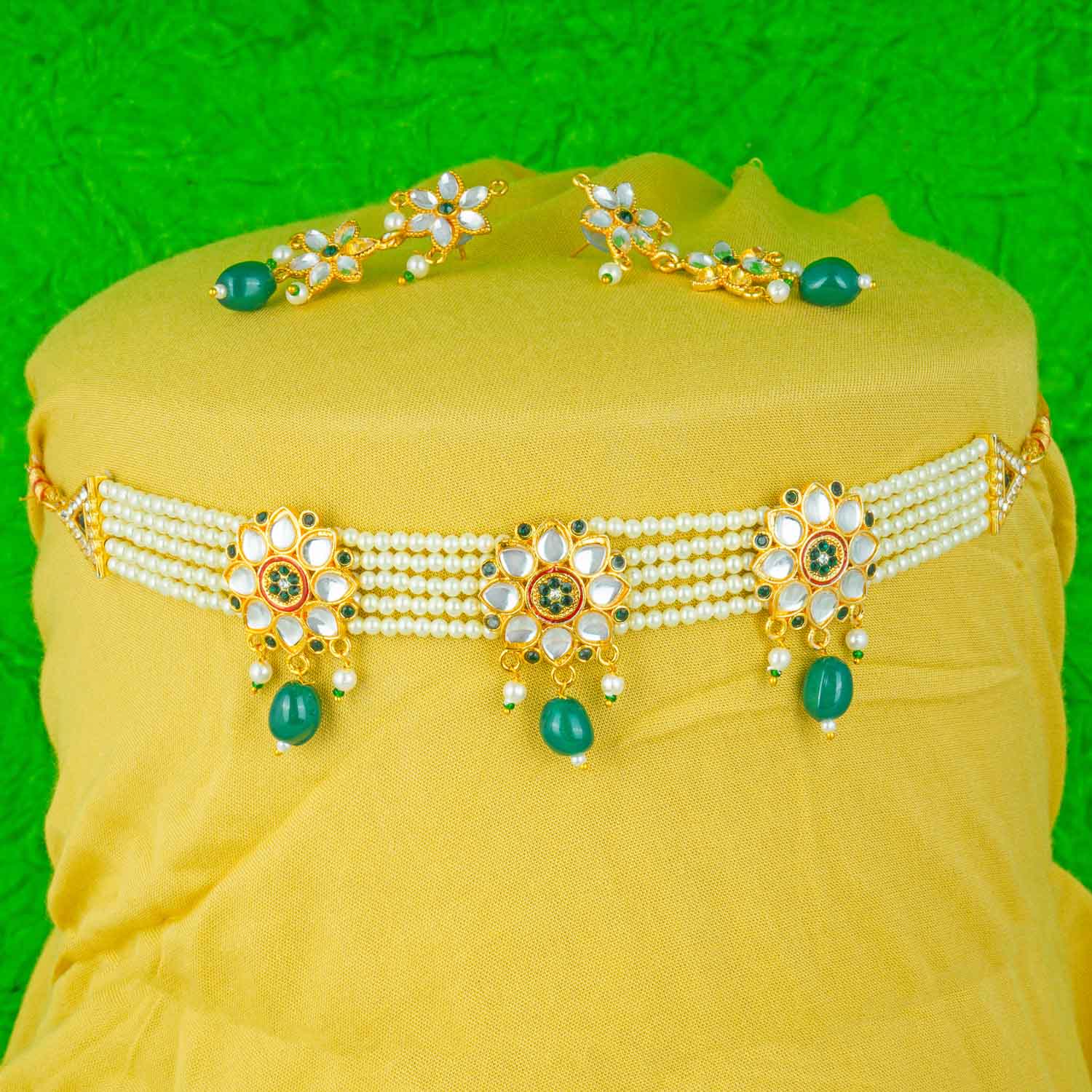 Royal Rajputi Moti Choker Chik Set